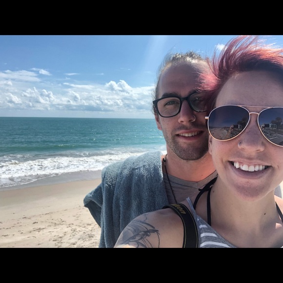 Meet your posher! - Picture 6 of 6